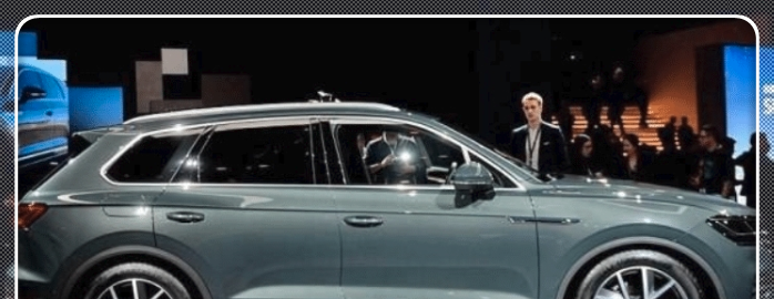 史上“最惨豪车”,降11万没人要,换车标却大卖