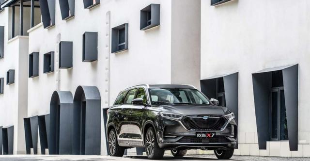 这么多全系标配！长安欧尚X7 配置让对手颤抖 就等价格