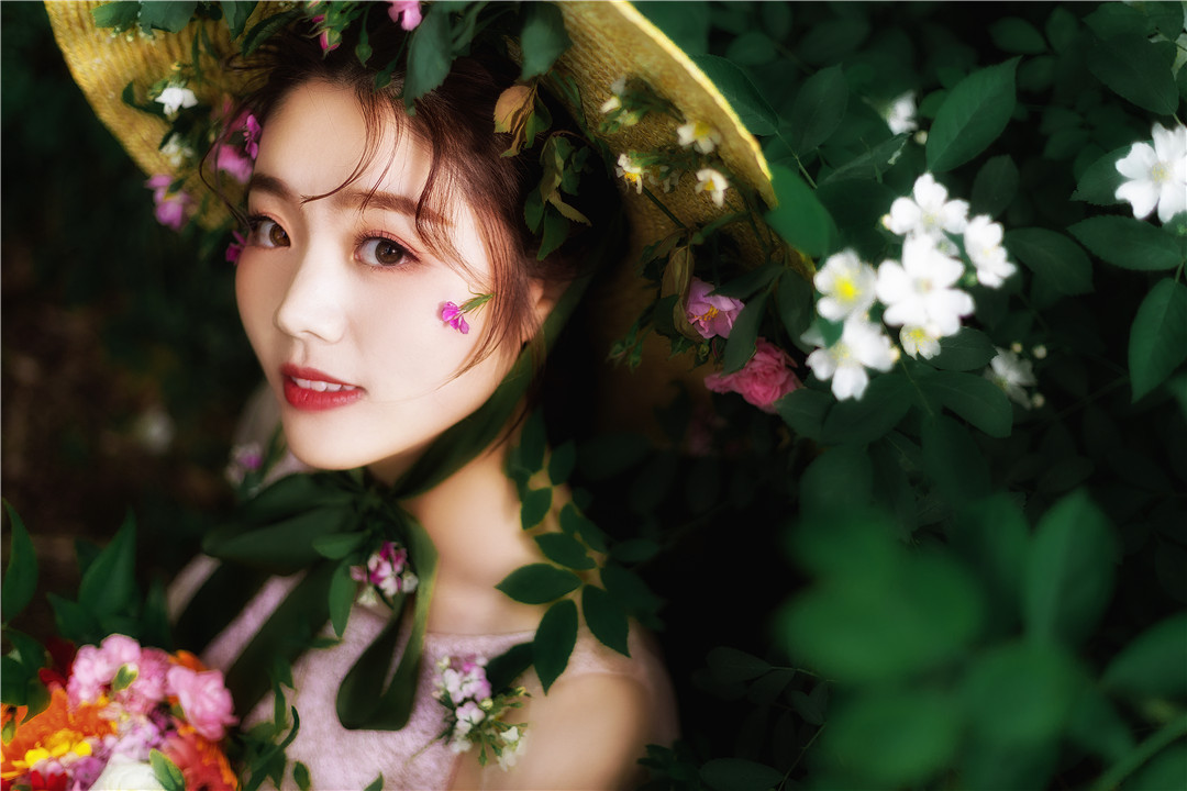 现在拍婚纱照不知道拍什么风格好?