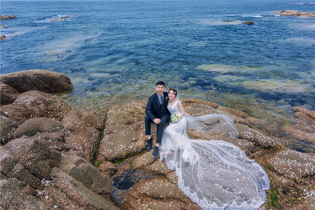 现在拍婚纱照不知道拍什么风格好?