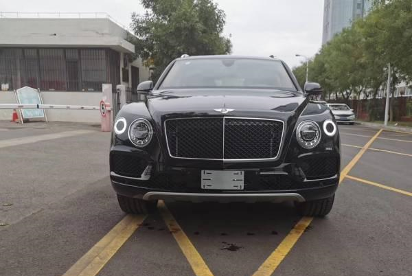 造型典雅 性能出色 19款添越V8实拍感受