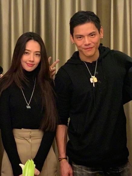 向佐多年练武导致患有痛风，郭碧婷说了一句话，这还是高冷女神？