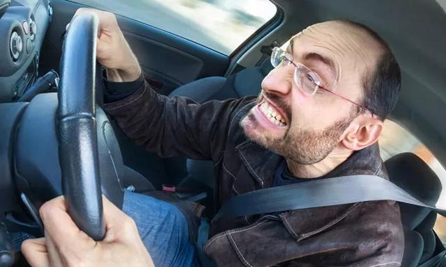 修车表哥透露：开车方式错了，再保养都没用，现在改错还来得及