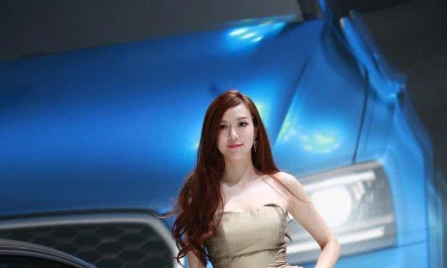 最大牌的车模，奥迪请了她数十次，网友：这腿可以玩一年