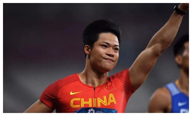 亚洲飞人苏炳添,你知道他每年收入有多少吗?网