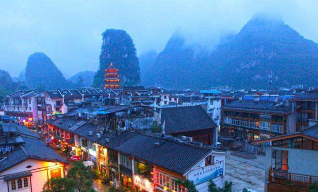 阳朔人口数_我国首个游客数量破1000万人次的县:人口仅三十万,风景世界闻名(2)