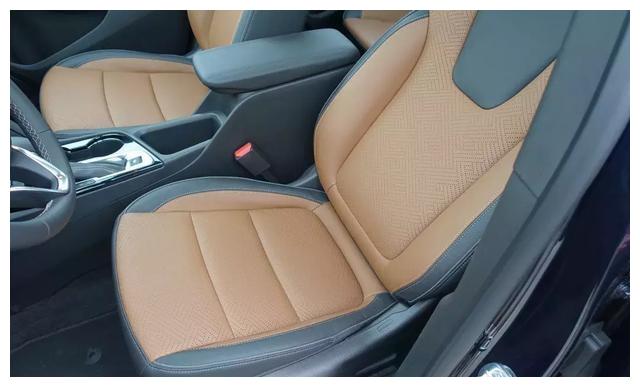 评测别克昂科拉GX:作为一部紧凑级SUV,它的优点够分量