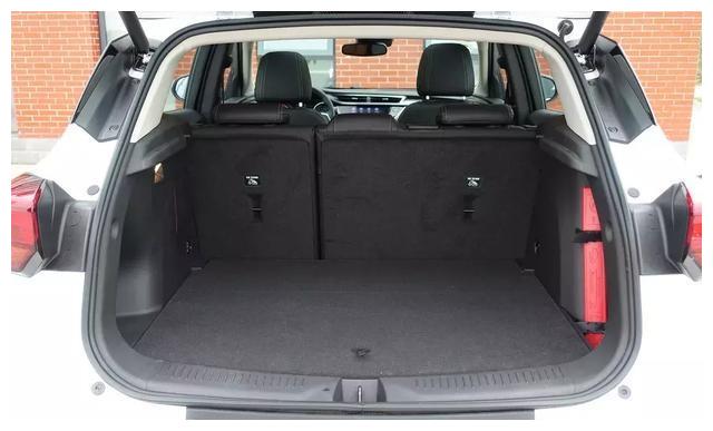 评测别克昂科拉GX:作为一部紧凑级SUV,它的优点够分量