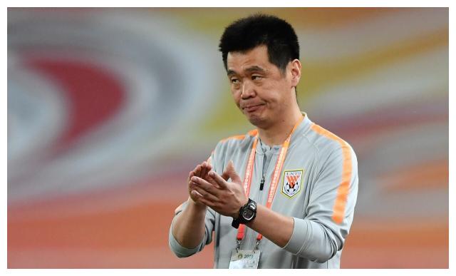 好样的!李霄鹏再获称赞,山东鲁能人才储备