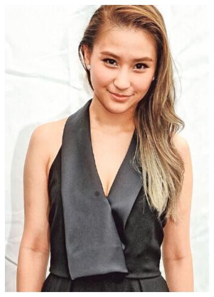 澳门赌王最喜欢的女儿,身家百亿,但她最爱的是奔驰S级