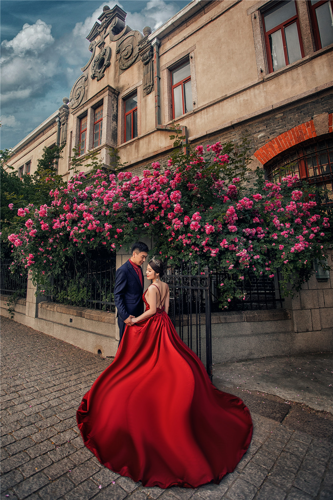 现在拍婚纱照不知道拍什么风格好?