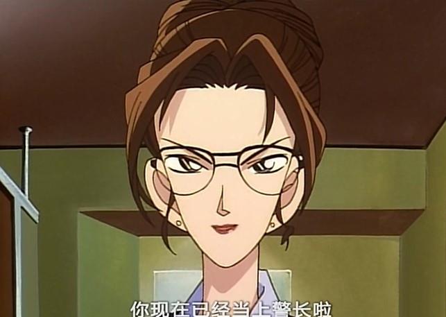 柯南:妃英理曾经是"蛇精脸",工藤新一第一次见她,吓了