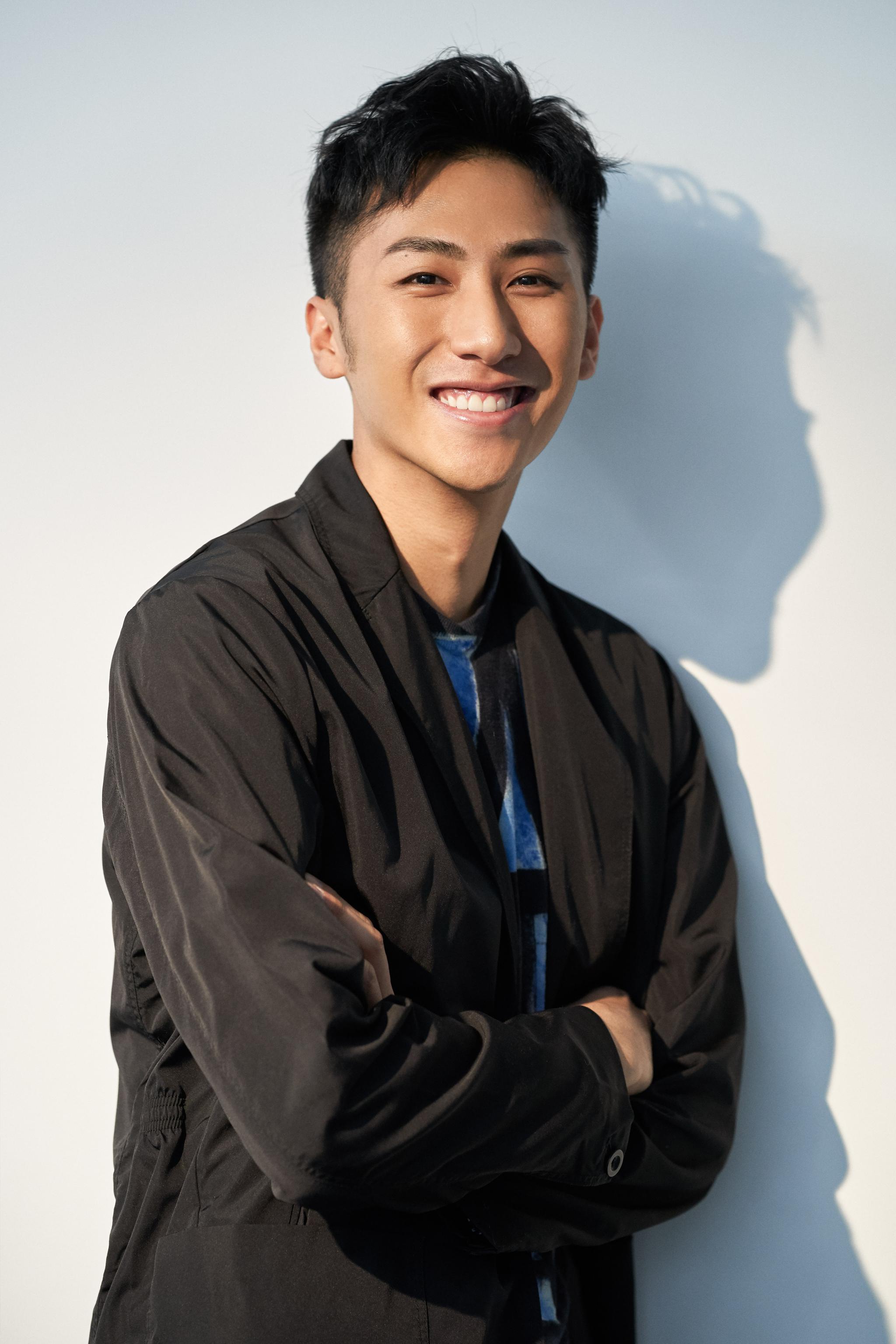 《半个喜剧》定档1220 刘迅诠释活灵活现郑多