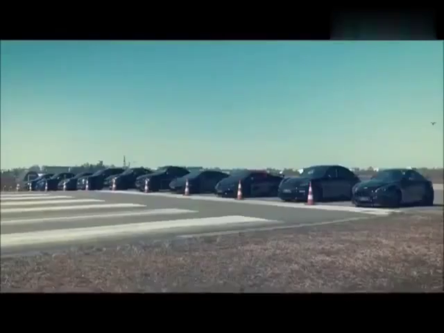 10种跑车一起比直线加速,场面太壮观了