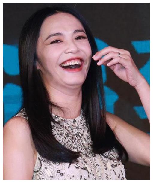 女星爆笑的样子刹不住,堪比杀猪场面!