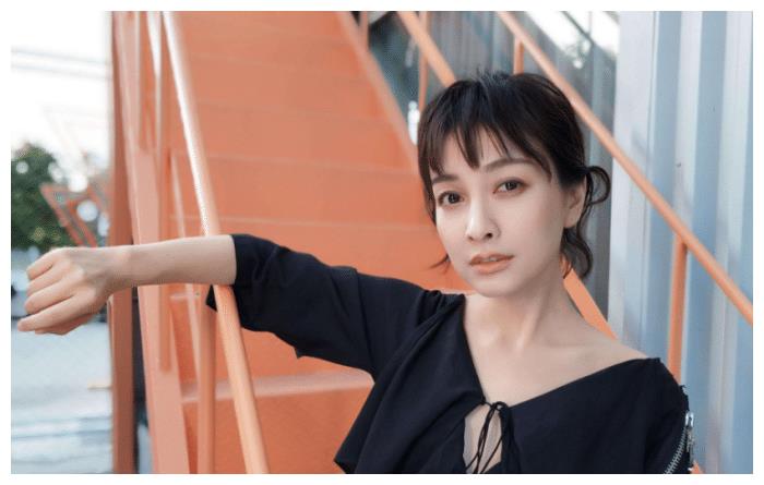 吴昕恋情曝光，男友是自己多年好友，两人同居一段时间