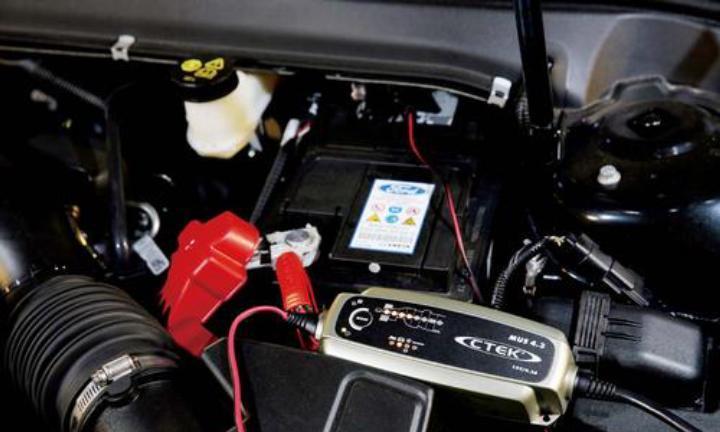 刹车油，机油，防冻液到底多久更换一次？老司机：记住这些时间！