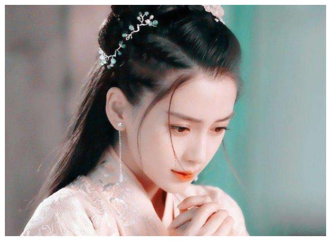 眼睛最美的5大古装女神,赵丽颖垫底,杨幂第二,第一超养眼