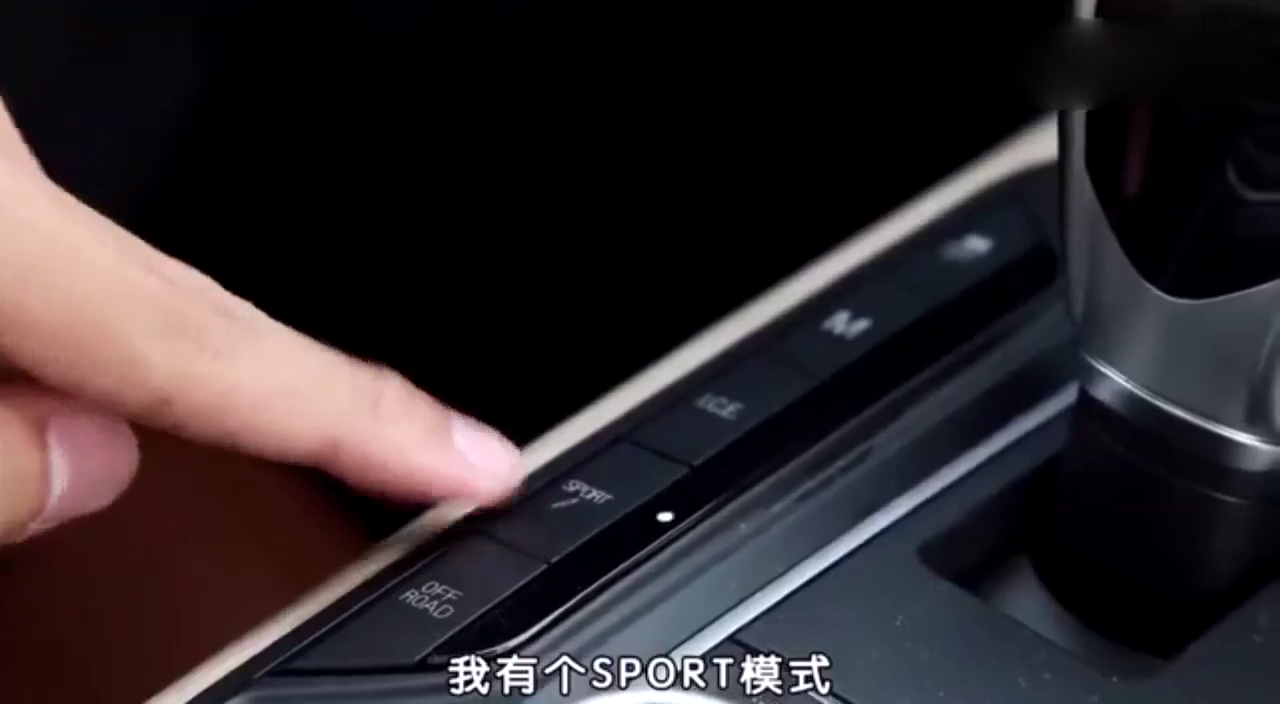 玛莎拉蒂造跑车上瘾啊，给自己的越野车设计了跑车的声浪