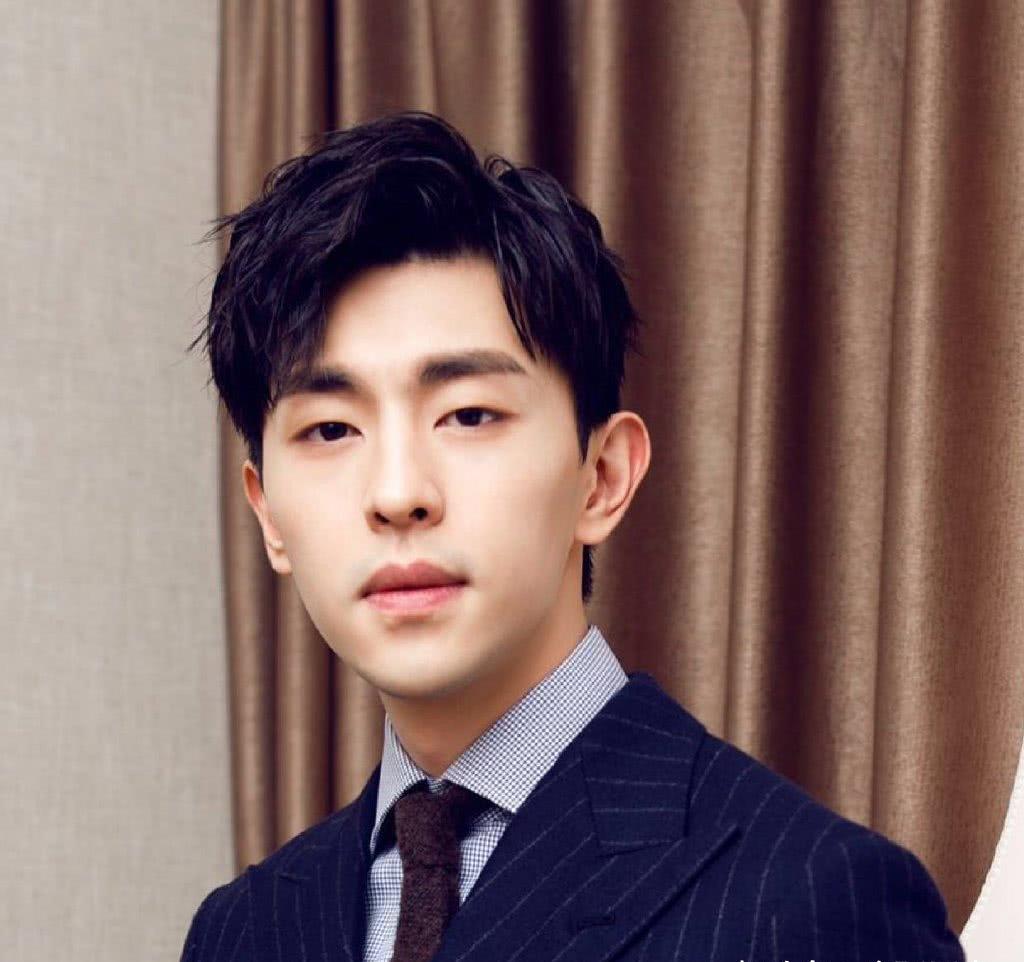 杨紫张翰首度合作新剧,邓伦为男二,剧情高甜,网