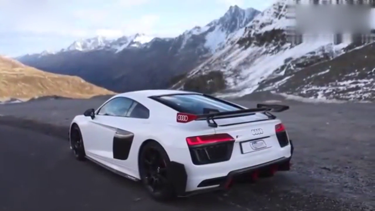 开上高原雪山，这辆特别版奥迪R8引擎登上了前所未有的高度！