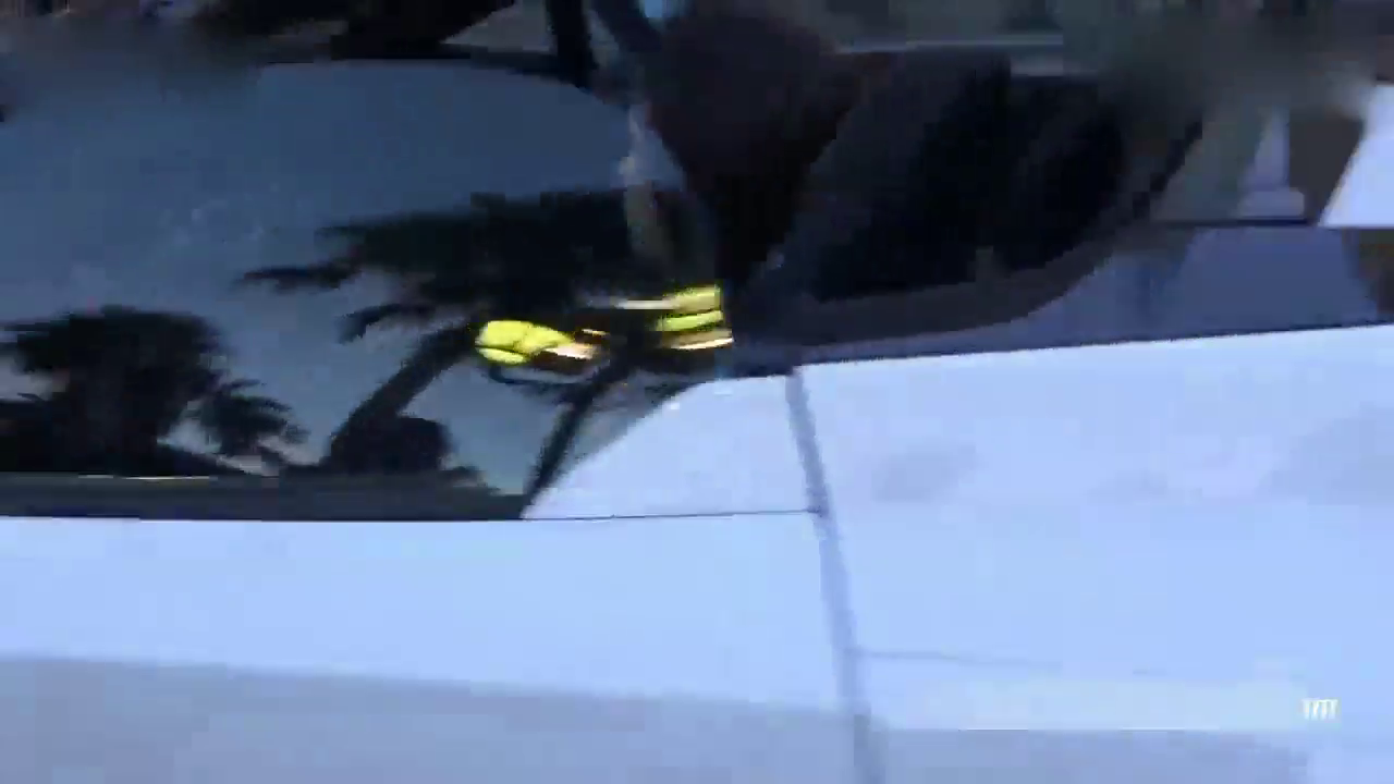 为啥价值百万以上的跑车都是女司机开 始终想不通