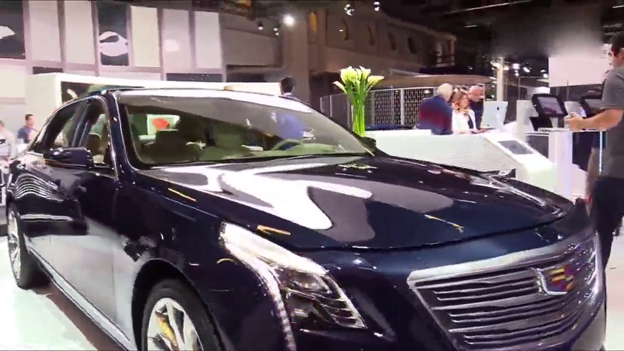 凯迪拉克向豪华车迈进，内饰这么“暖”，不比宝马奔驰差