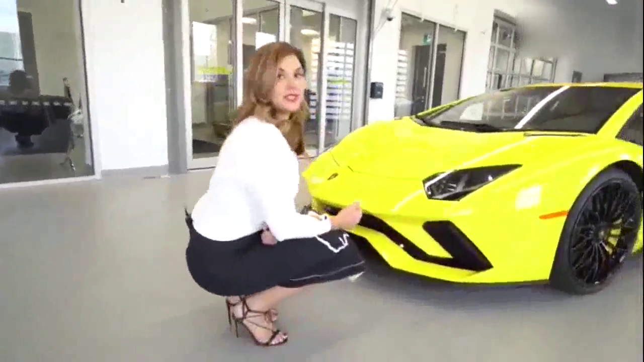 兰博基尼跑车钥匙没电的时候，我才知道什么叫人性化设计