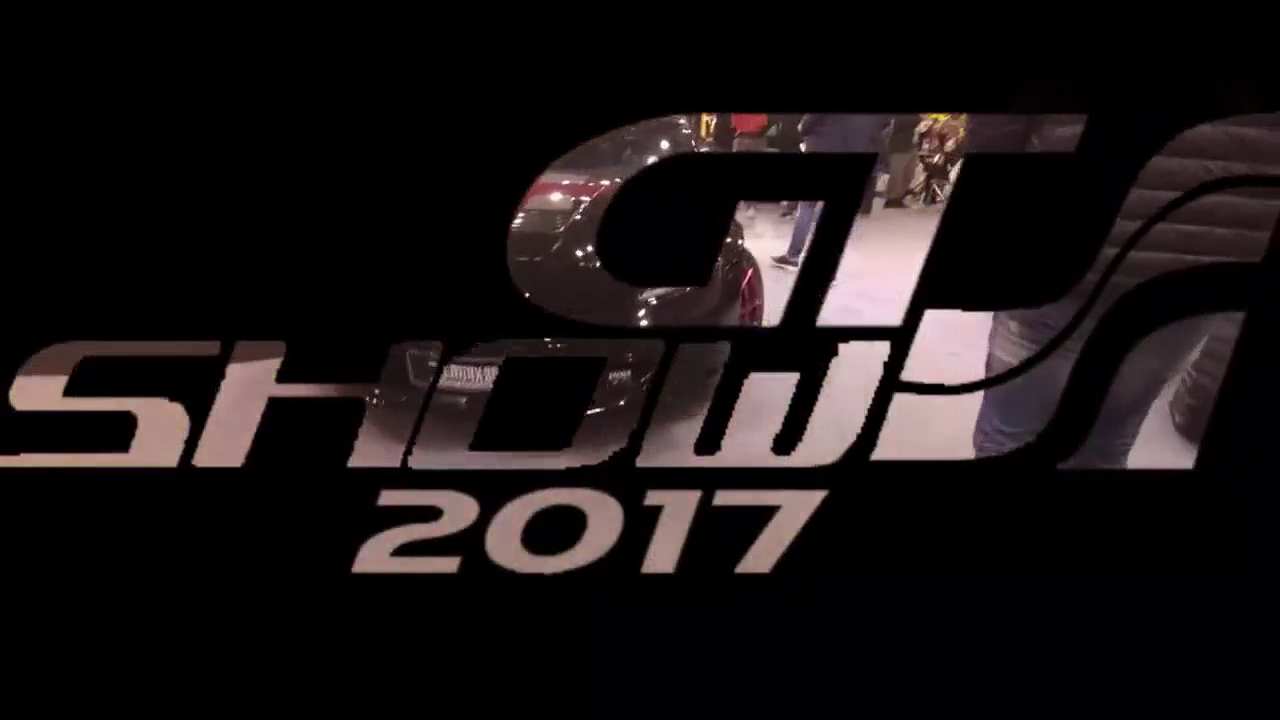 泷泽萝拉与跑车，血脉喷张的组合