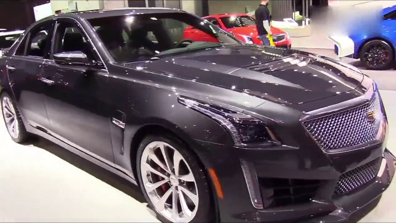 实拍2018凯迪拉克CTS V，看到座椅那一刻，才知道拥有跑车的灵魂