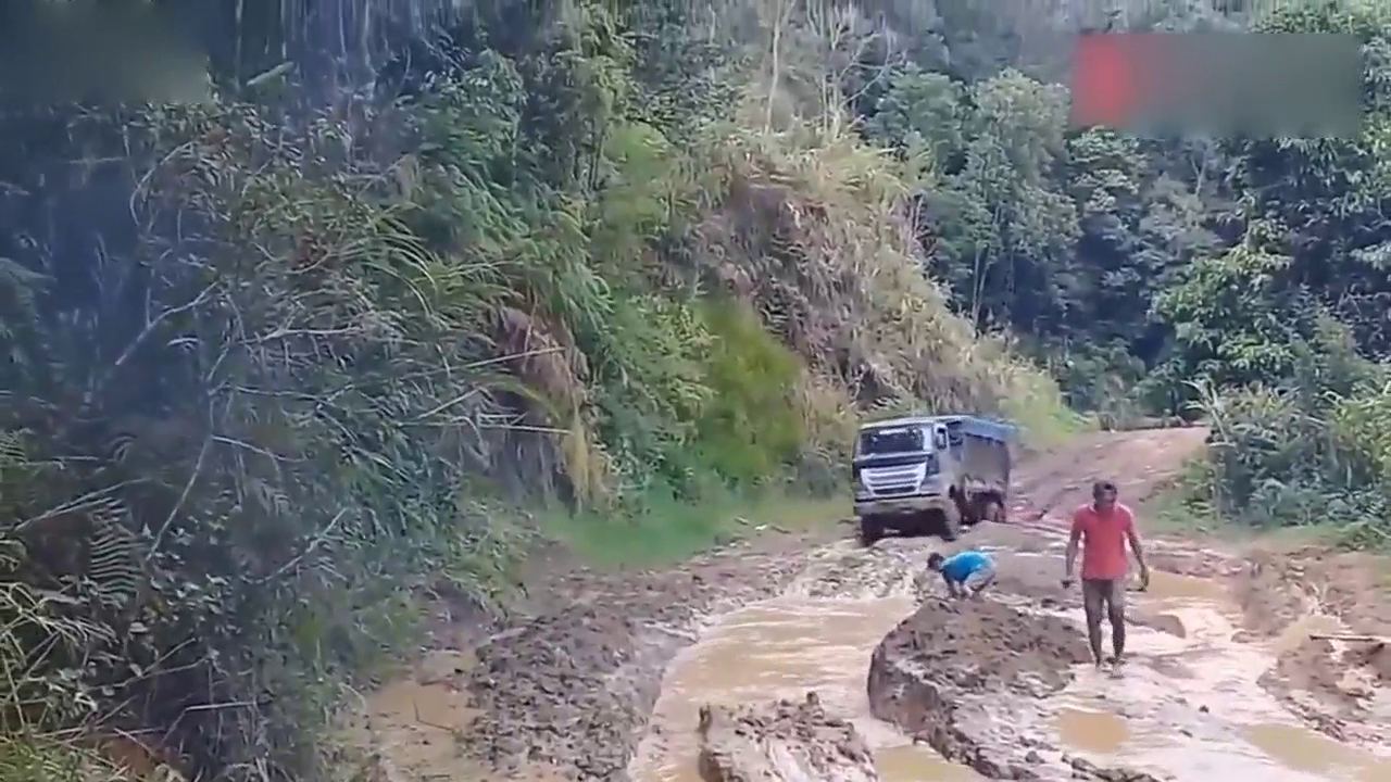卡车驾驶技术在极端道路上