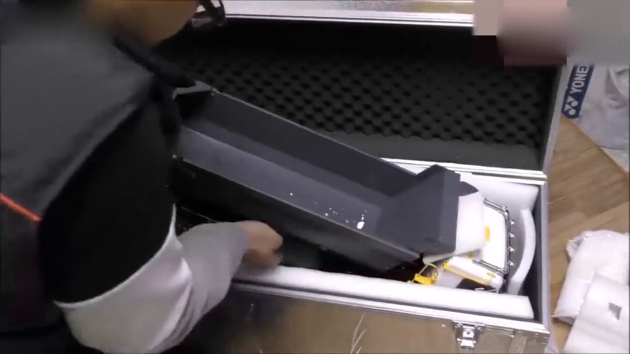 模型卡车做的真逼真，加点油开起来远看就像真的一样，就是贵