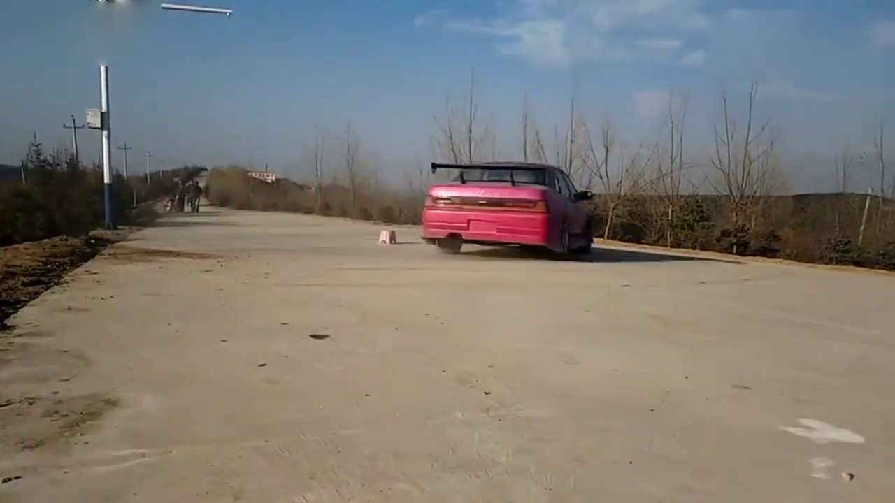 改装车上山定圆漂移