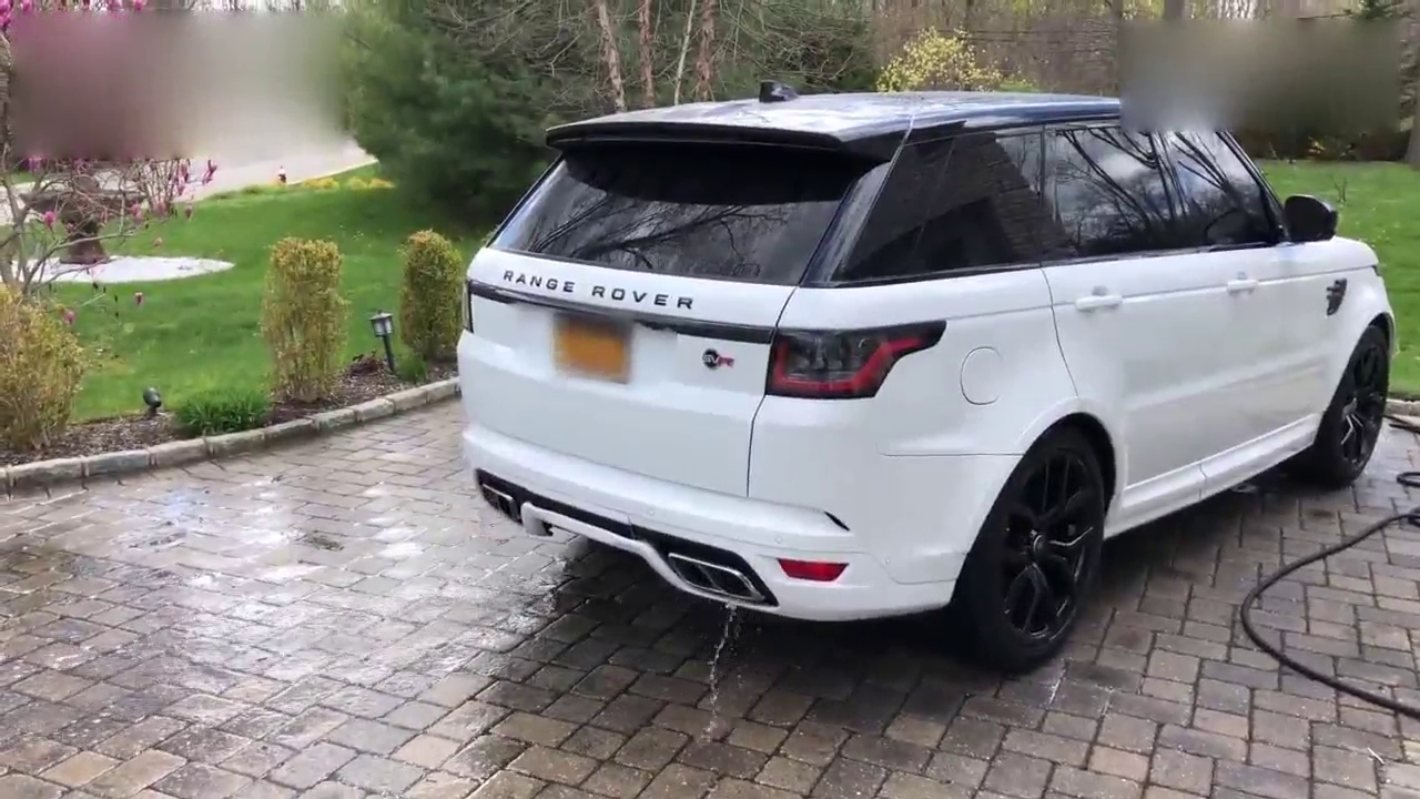 路虎揽胜运动版SVR，SUV的身材 给你跑车的感受