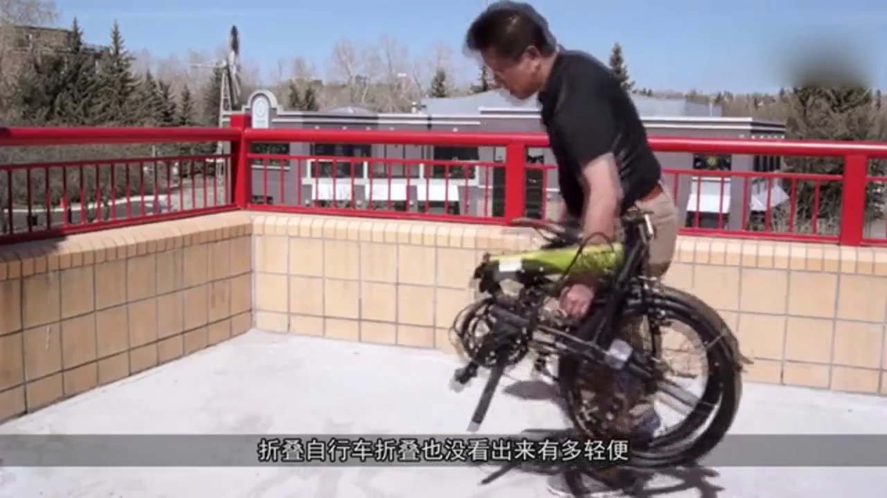 见过比自行车还轻便的电动车吗？世界最小电动车中国造
