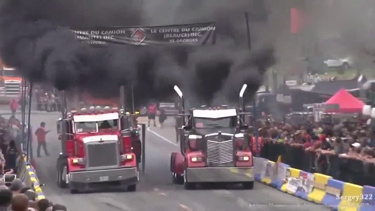 最不务正的卡车，不好好拉货，来这赛跑