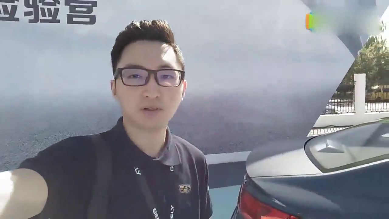 短评吉利帝豪GL——甩合资几条街！