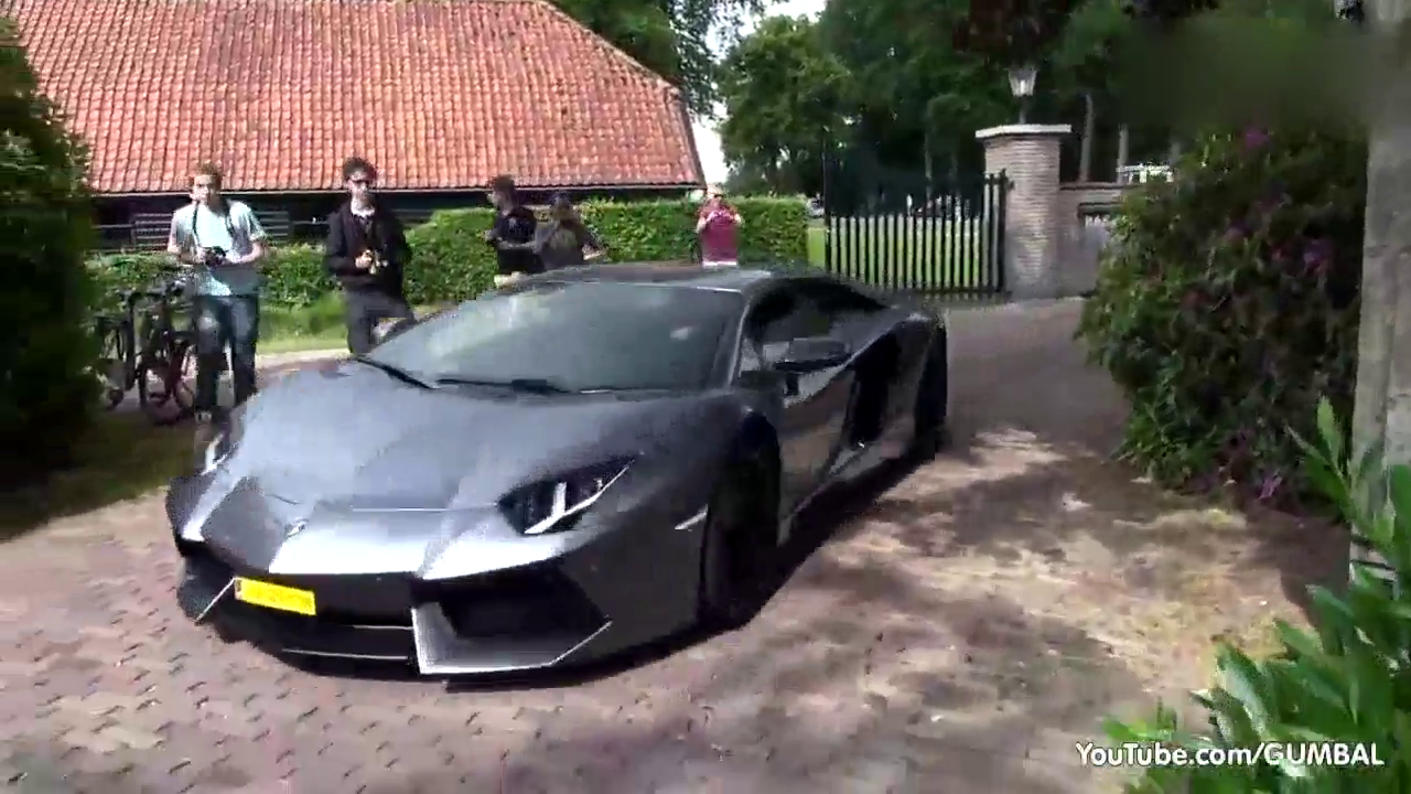 银色兰博基尼顶级跑车，车身酷炫，挑战视觉啊