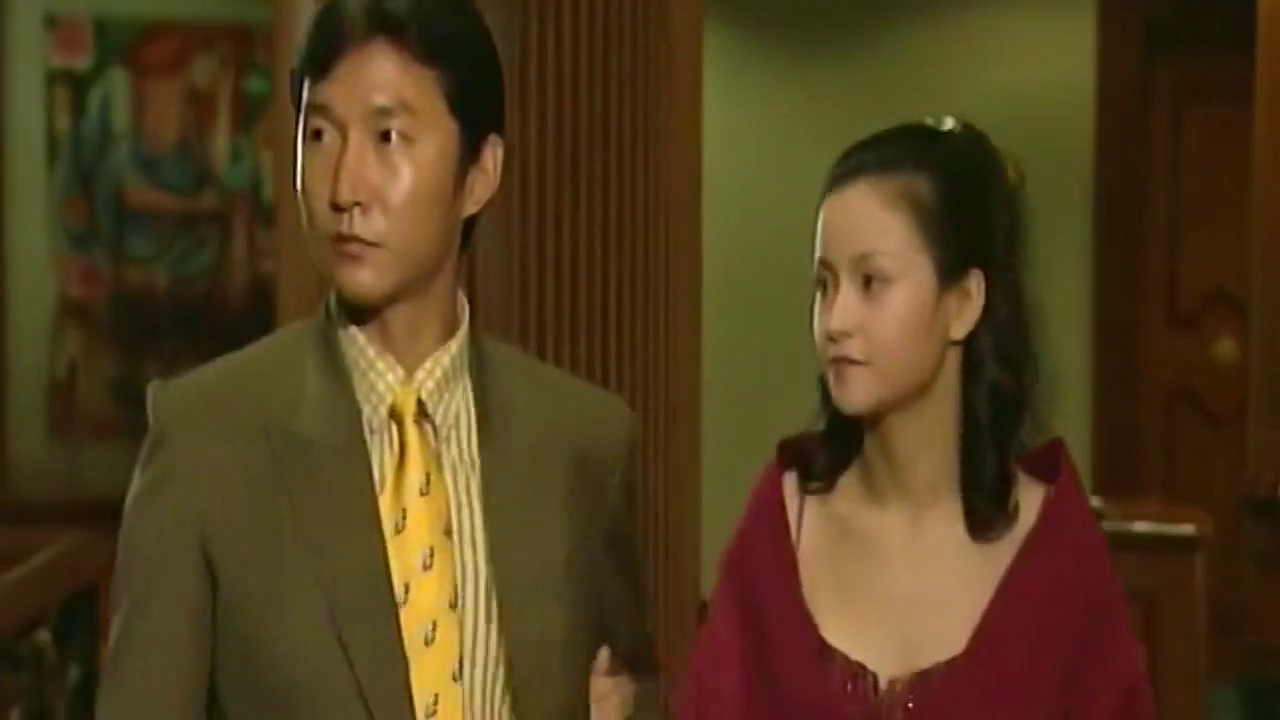 插翅难逃:彭家驹霸气逼人,张世豪只能妥协,给驹哥磕头