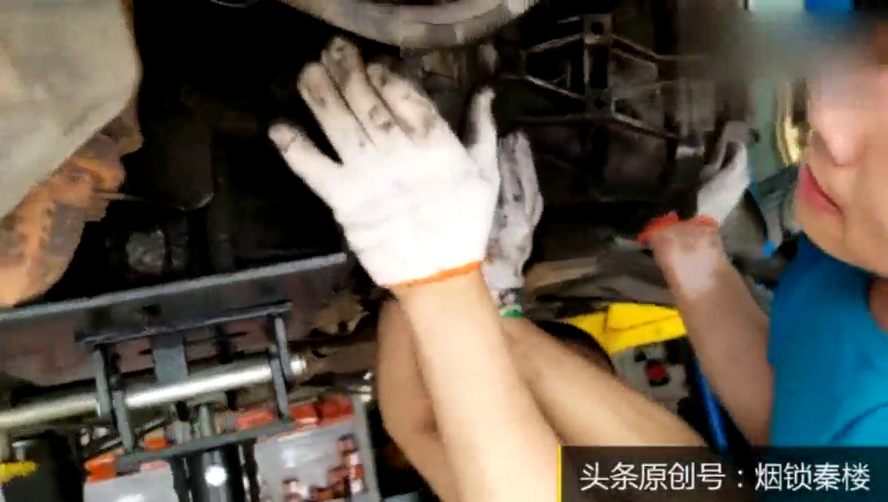 汽修工说合资品牌车：才几年呀就换变速箱，看来外国人也不靠谱！