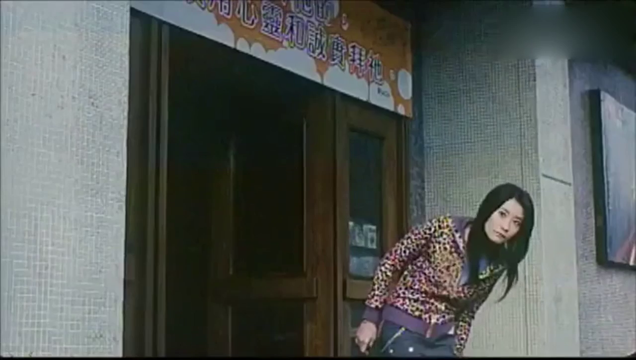 女子 我们分手吧! 跑车男 那太好了! 女子懵逼了