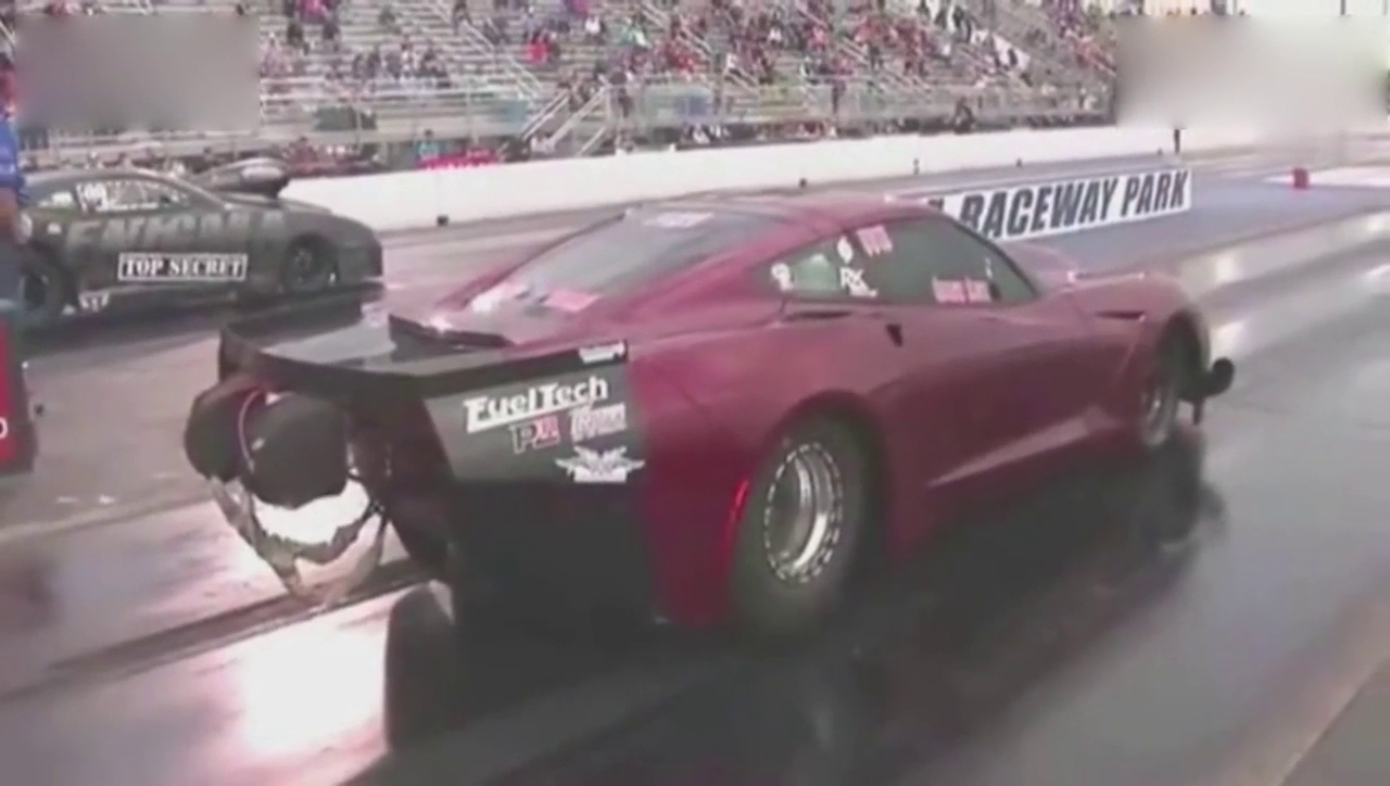 3500匹马力改装车，起步速度太快，引擎盖三秒后飞了！