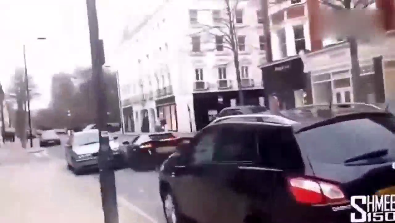 世界顶级跑车事故合集，你还能开的再快，撞得再狠一点吗