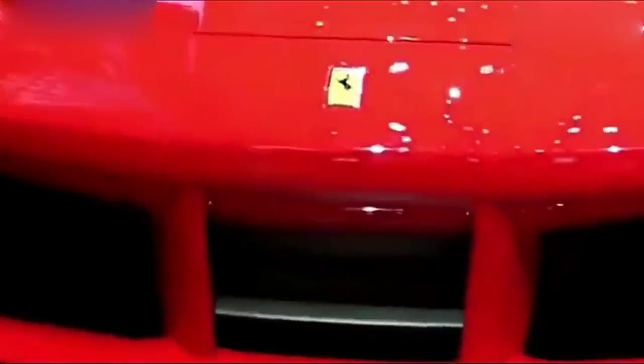 为啥有人说法拉利488超级跑车那么骚 上了高速才明白！