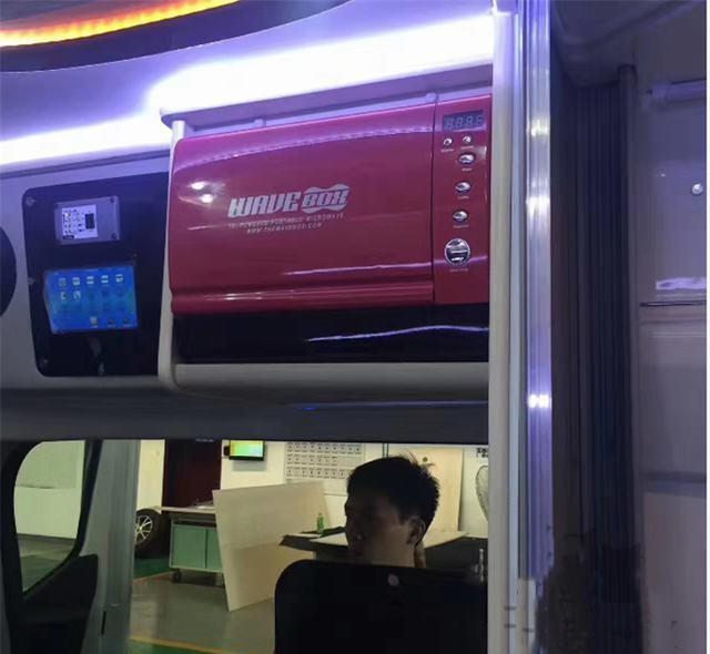 江铃福特“黑骑士”一款具备房车功用的家用商务车
