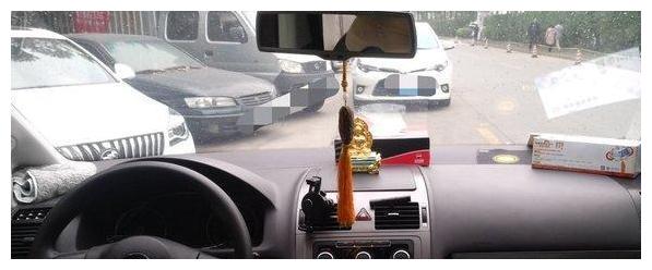 大众途安, 低调奢华美观大方, 10.2万开出去很时尚。