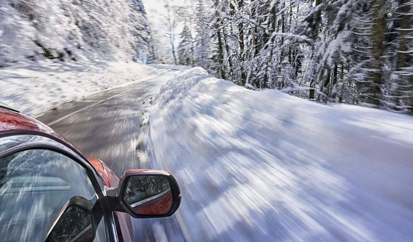 冬天启动车切记别做这3件事，老司机：不听劝的车早拉缸爆轴了