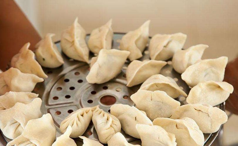 中国过年有多少人口吃饺子_过年吃饺子图片