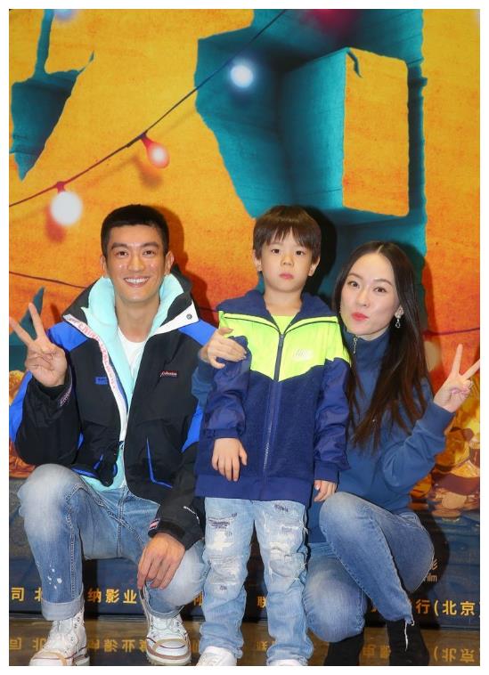 杜江想起微博密码了?时隔22天终于发声,晒嗯哼