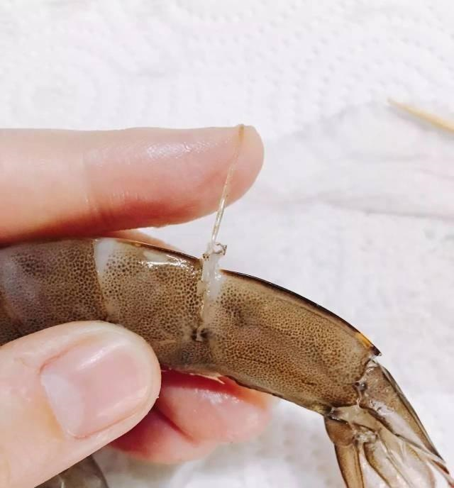 基围虾虾线怎么去除基围虾去虾线图解|虾|基围